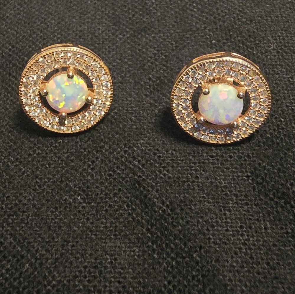 Faux opal snd crystal stud earrings